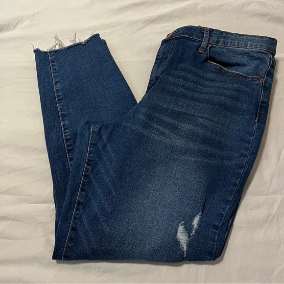 Nicole Miller New York SOHO High Rise Skinny Distressed Jeans - Picture 7 of 8